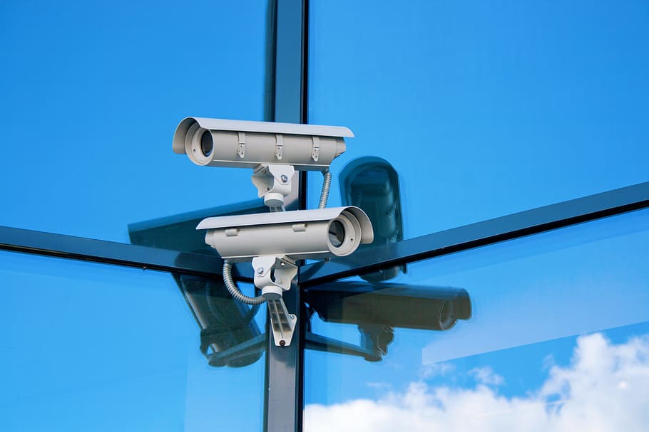 Is apartment surveillance a violation of tenants’ privacy rights? An overview of apartment security camera laws in Illinois